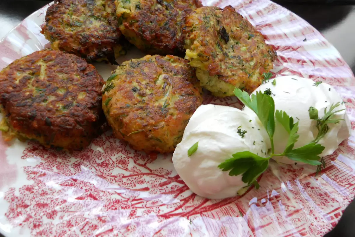 Uftice Od Tikvica I Sira Halumi Recept Bonapeti Rs