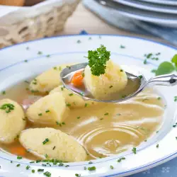 Mlečna supa sa knedlicama od krompira