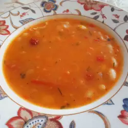 Janija od pasulja sa suvim paprikama i paradajzom