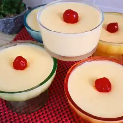 Desert sa limunom u čašama