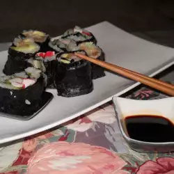 Domaći suši sa surimi štapićima