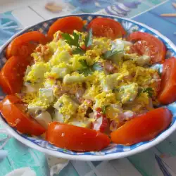 Gruzijska salata sa krastavcem i crvenim paprikama