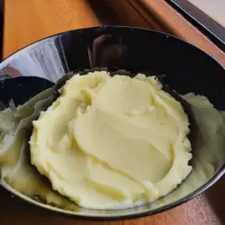 Krompir pire sa maslacem i pavlakom