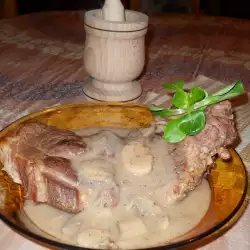 Šnicle sa belim vinom i sosom od pečuraka