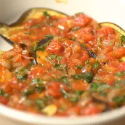 Patlidžan sa paradajz sosom i mocarelom