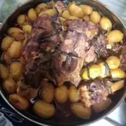 Pečeno jagnjeće meso sa krompirom