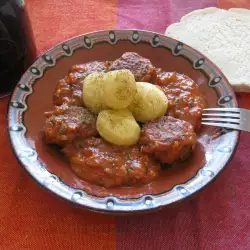 Pikantne ćuftice u paradajz sosu