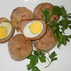 Kuvana jaja umotana u mleveno meso