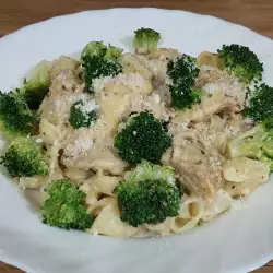 Rigatoni sa piletinom i brokolijem