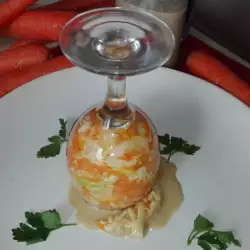 Salata od kupusa, šargarepe i tahinija od susama u čaši