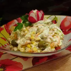 Salata od svežeg kupusa sa pikantnim sosom od majoneza