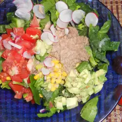 Salata od spanaća sa avokadom