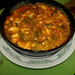 Supa sa zeljem, koprivom i sirom