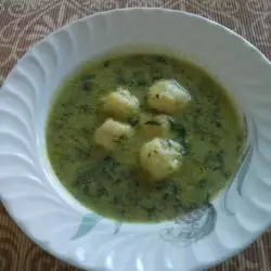 Supa od spanaća sa lopticama od krompira