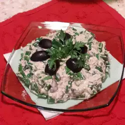 Salata sa tunjevinom na naš način