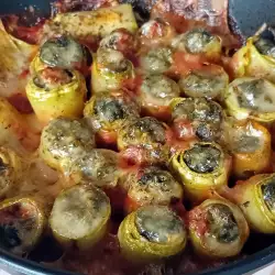 Pečeni ragu od povrća u sosu od paradajza