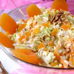 Salata od kupusa, jabuka i pomorandže