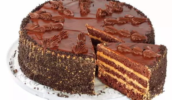 Čokoladna torta sa lešnicima