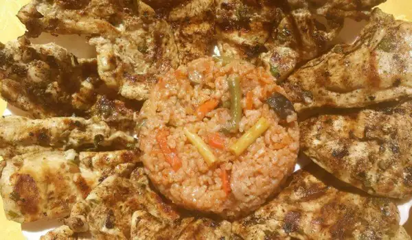 Pileći file na roštilju sa garnirungom od pirinča