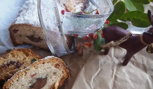 Aromatičan Božićni hleb (Drezdenski Stollen)