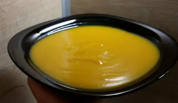 Krem supa od šargarepe i korijandera