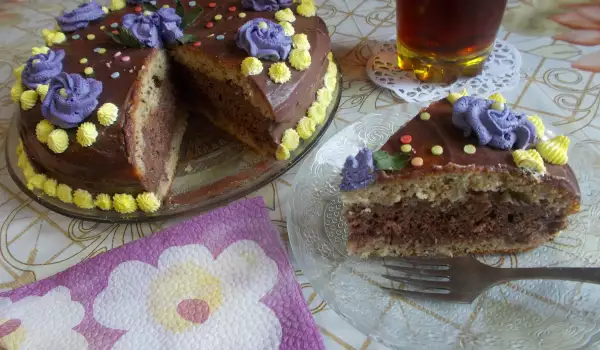 Mala torta sa orasima za rođendan
