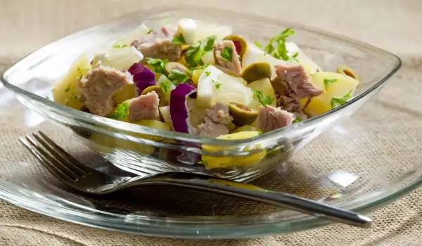 Krompir salata sa tunjevinom i senfom