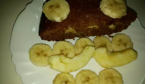 Kolač sa bananama, breskvama i jabukama