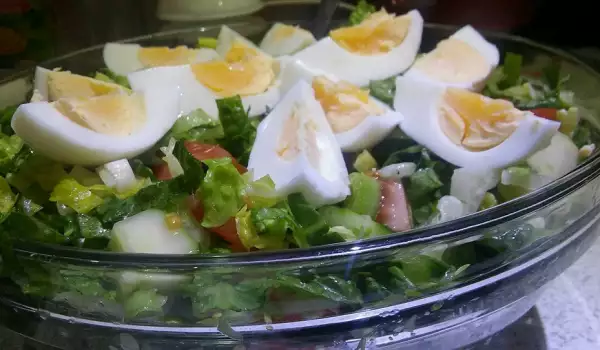 Uskršnja salata sa nežnim dresingom