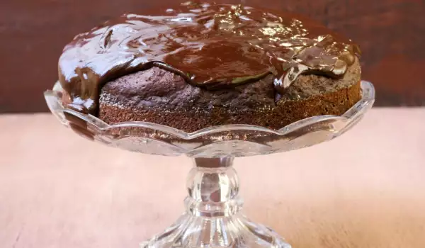 Jednostavna čokoladna torta sa tikvicama
