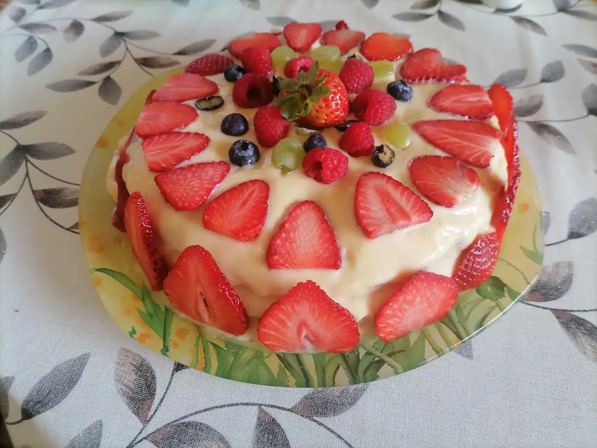 Torta sa Piškotama i Jagodama
