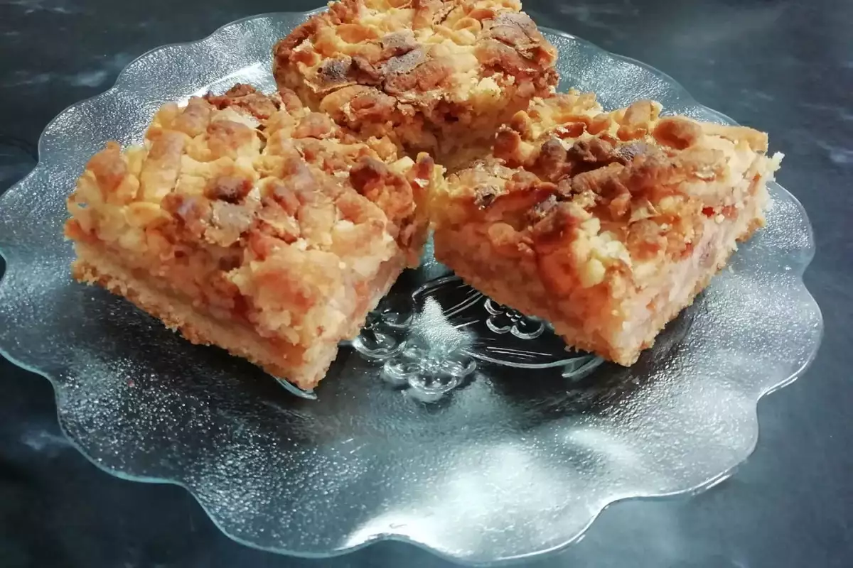 Pita sa Jabukama i Grizom