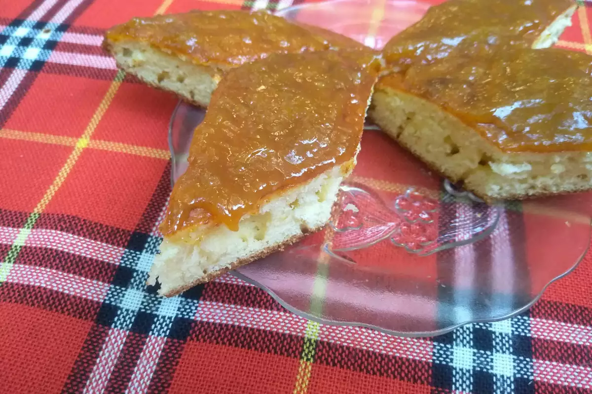 Kolač sa Slatkom od Jagoda
