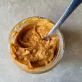 Humus sa paprikom