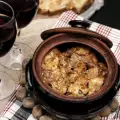 Pileća kavarma sa vinom u đuvečari