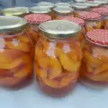 Kompot od isečenih breskvi