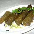 Apetitne sarme sa listovima vinove loze