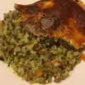 Pirinač sa mlevenim mesom i spanaćem iz rerne