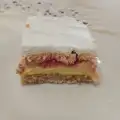 Lešnik kocke sa malinama