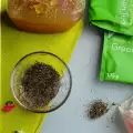 Maska protiv bora sa zelenim čajem i medom