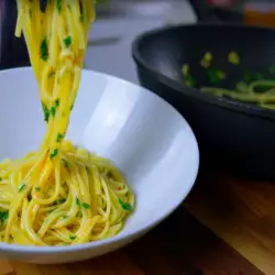 Špagete sa uljem bez mesa
