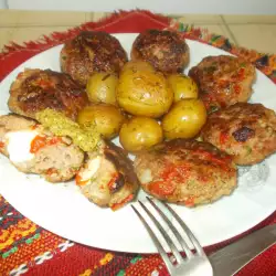 Balkanske ćuftice sa paprikom i topljenim sirom