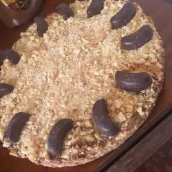 Torta sa izmrvljenim keksom i čokoladnim bombonama