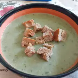 Krem supa od spanaća sa bujonom