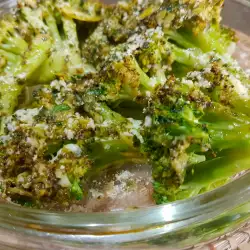 Zapečeni brokoli sa sicilijanskim sosom