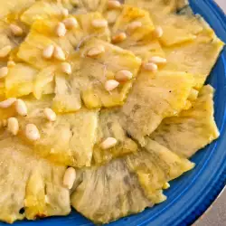 Karpaćo od ananasa sa dresingom od meda
