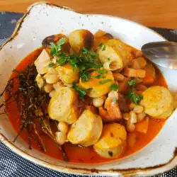 Kasule (Najukusnija supa od pasulja sa kobasicama)
