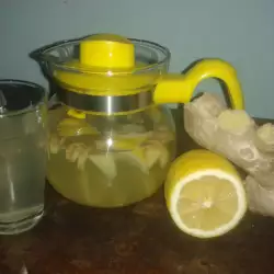 Zdravi napitak sa limunom