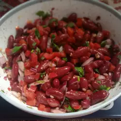 Gruzijska salate od srvenog pasulja