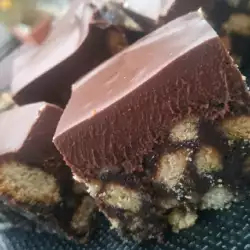 Čokoladna keks torta sa lešnicima